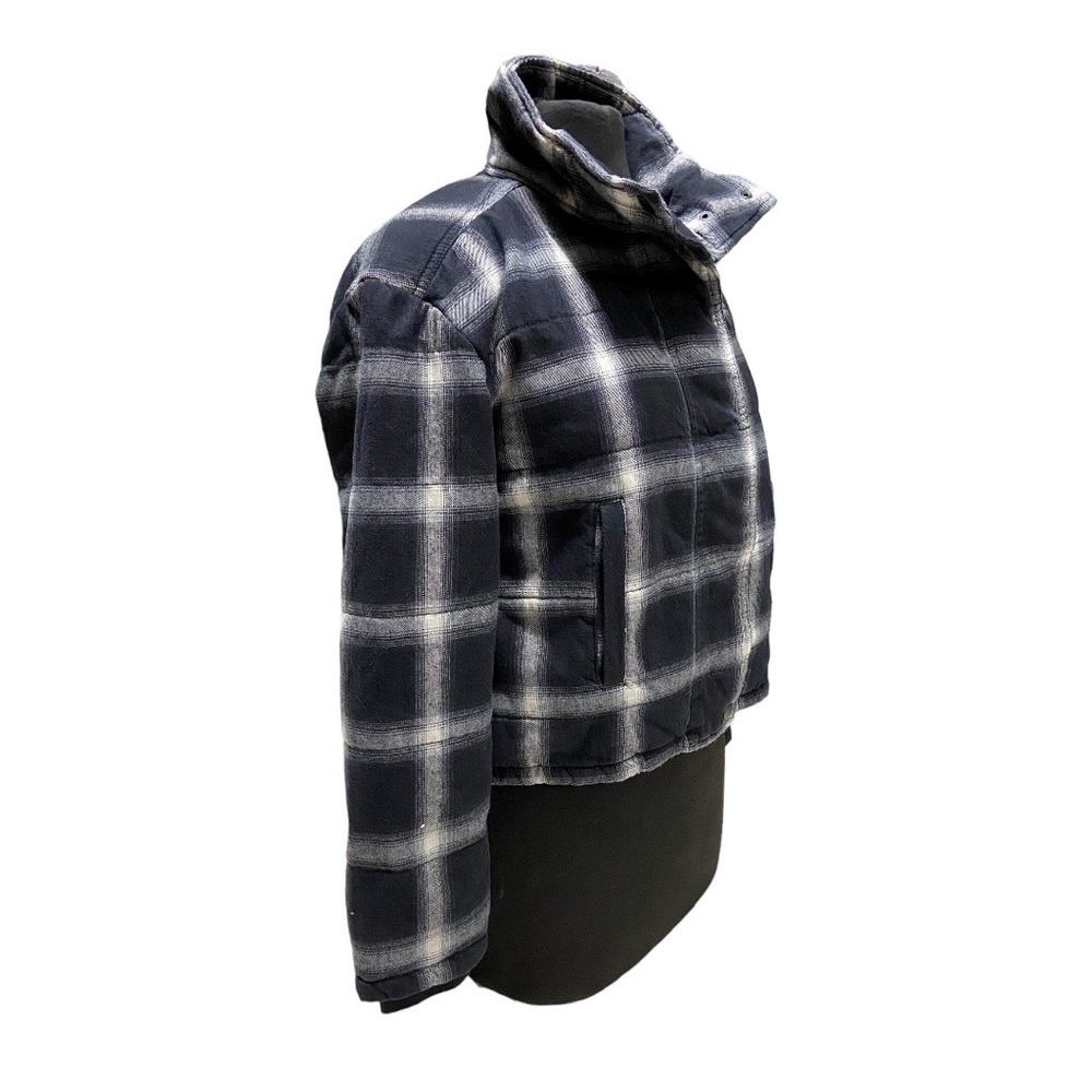 Evereve Lucy Cropped Full Zip  Black, White, and Gray Plaid Jacket - Picture 4 of 11